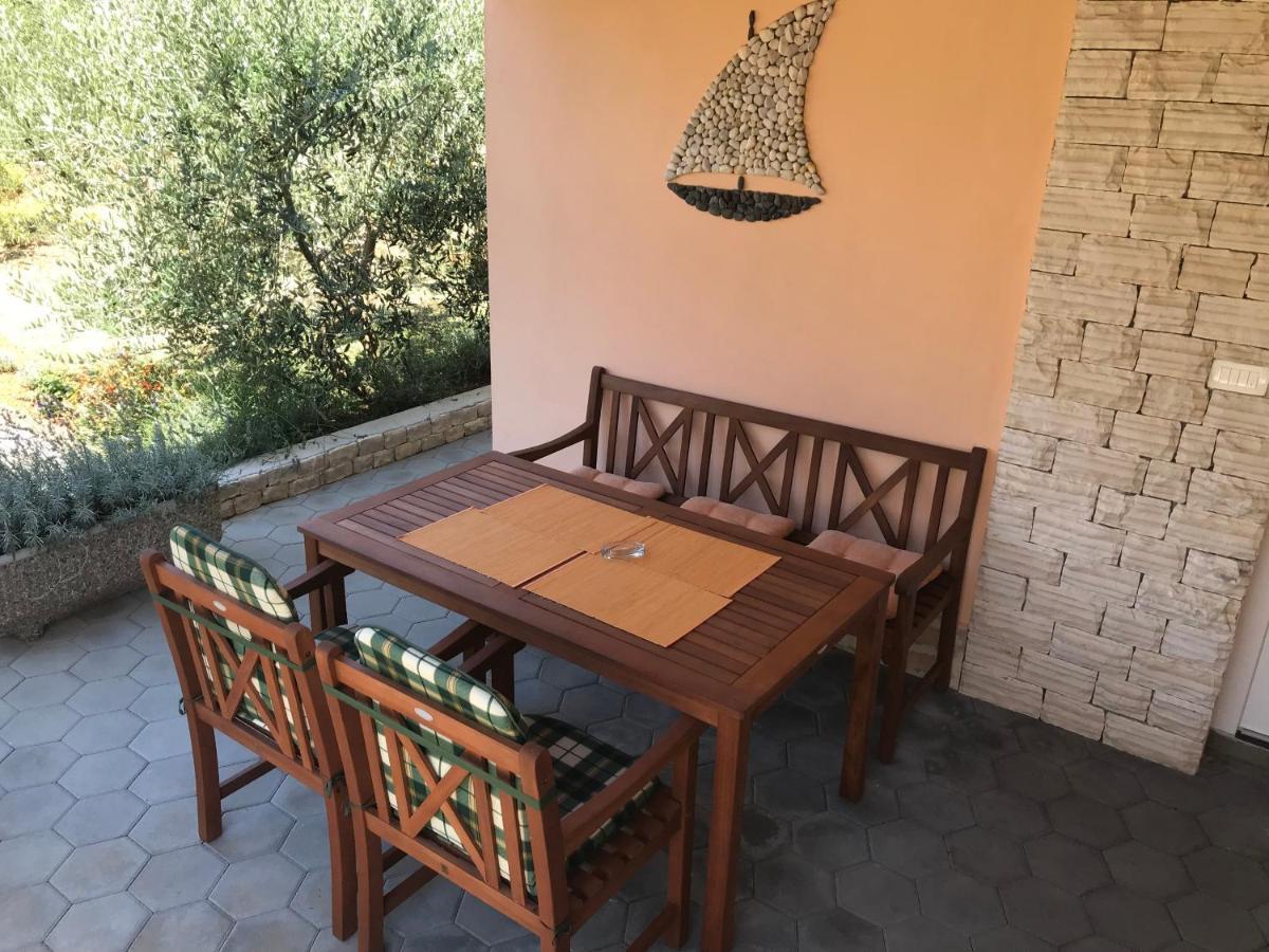 Nella Appartement Zadar Buitenkant foto